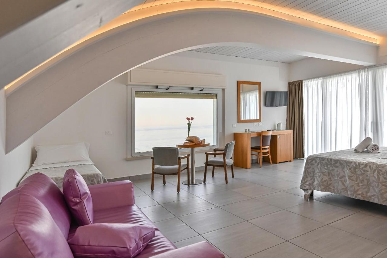 Hotel Adria Морской Милан Экстерьер фото