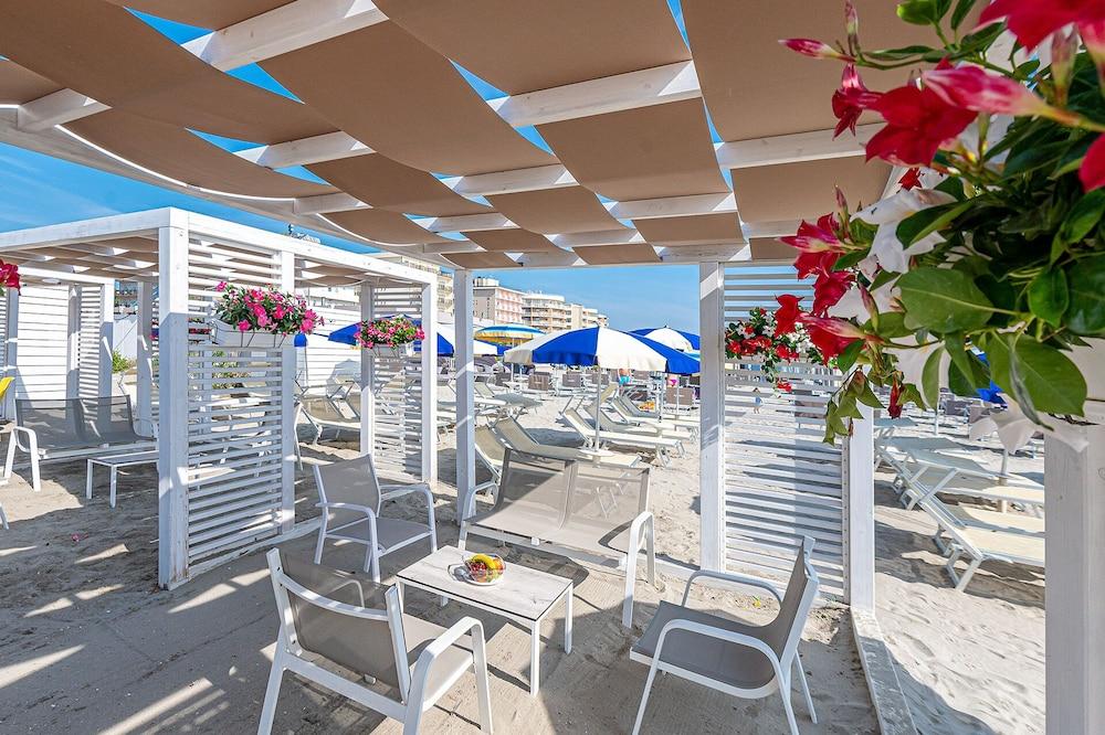 Hotel Adria Морской Милан Экстерьер фото